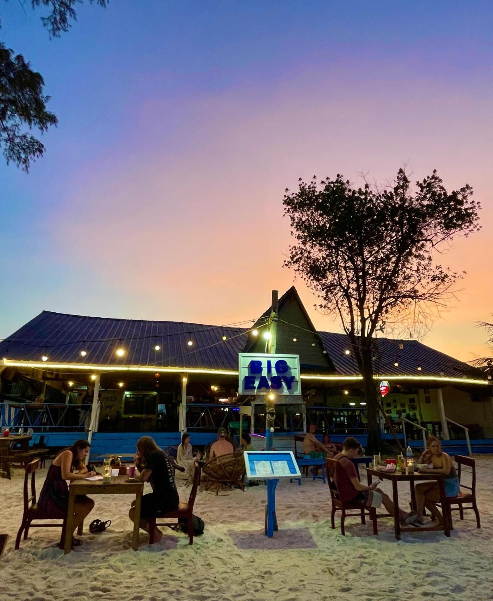 Hostel The Big Easy Koh Rong Samloem Koh Rong Sanloem Exterior foto