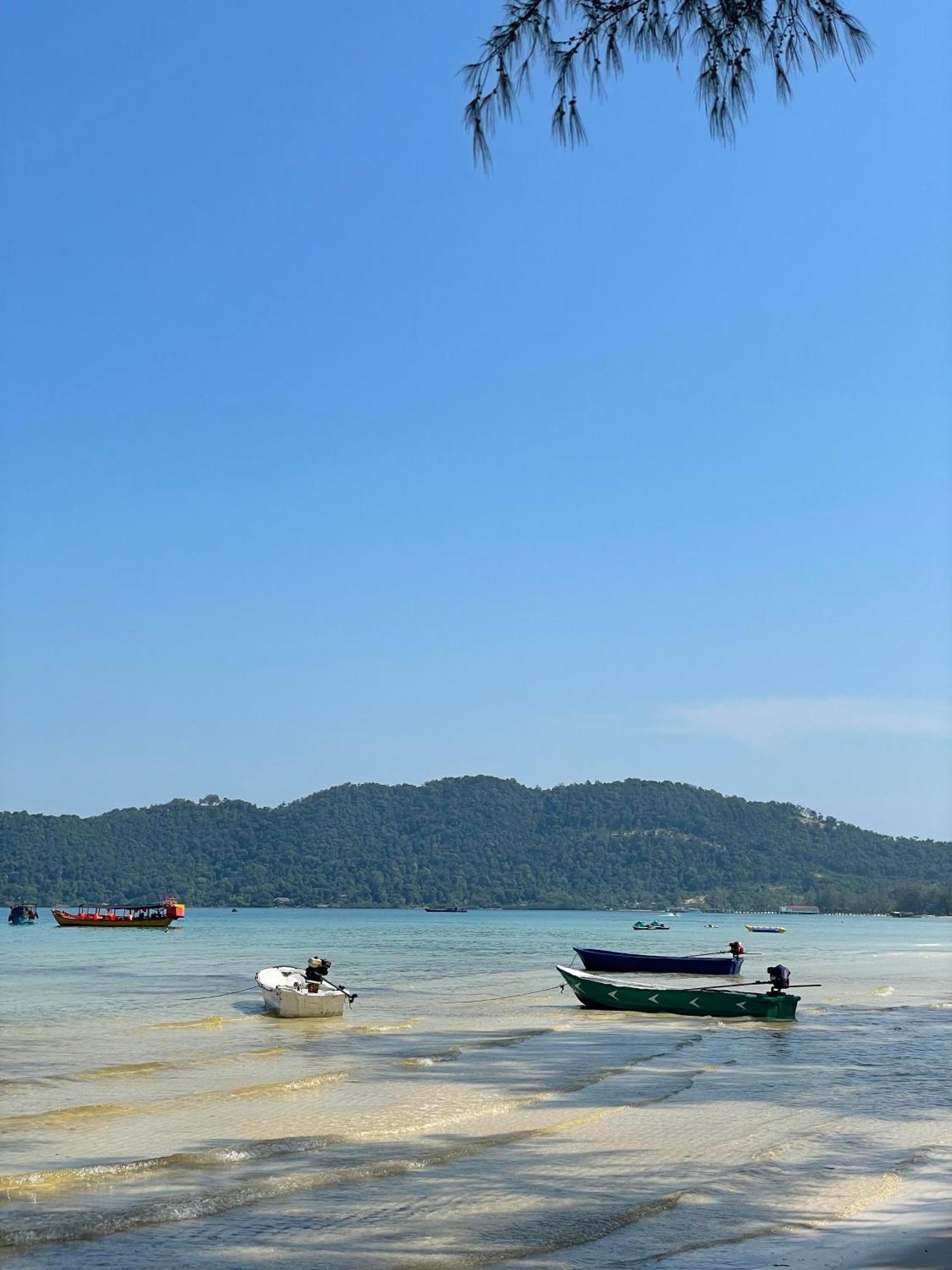 Hostel The Big Easy Koh Rong Samloem Koh Rong Sanloem Exterior foto