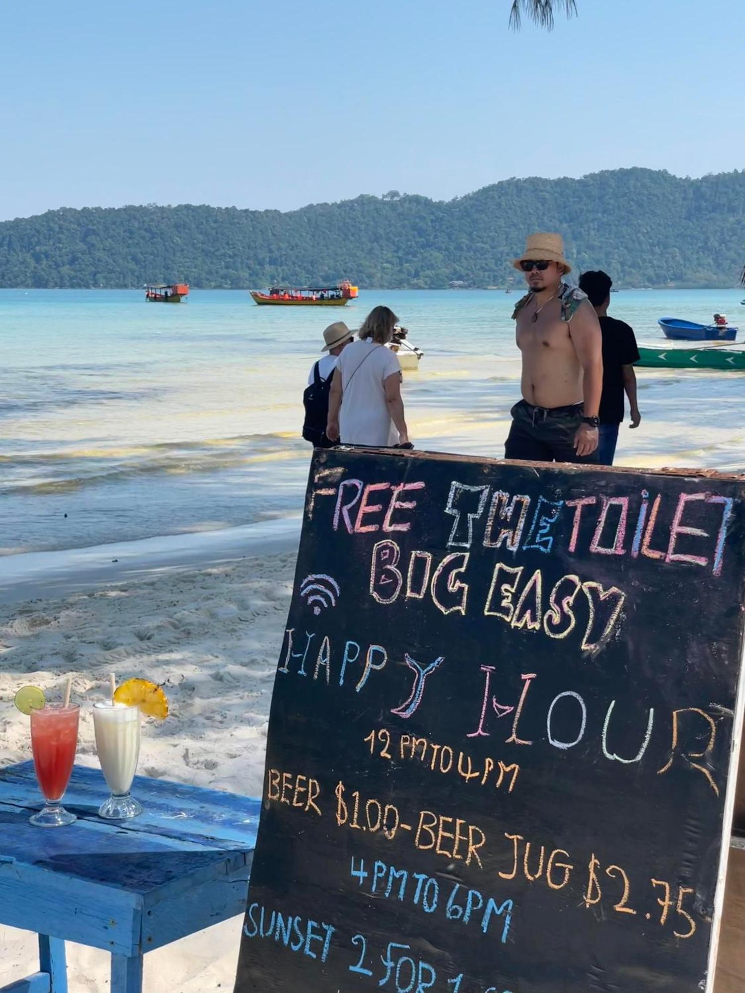 Hostel The Big Easy Koh Rong Samloem Koh Rong Sanloem Exterior foto