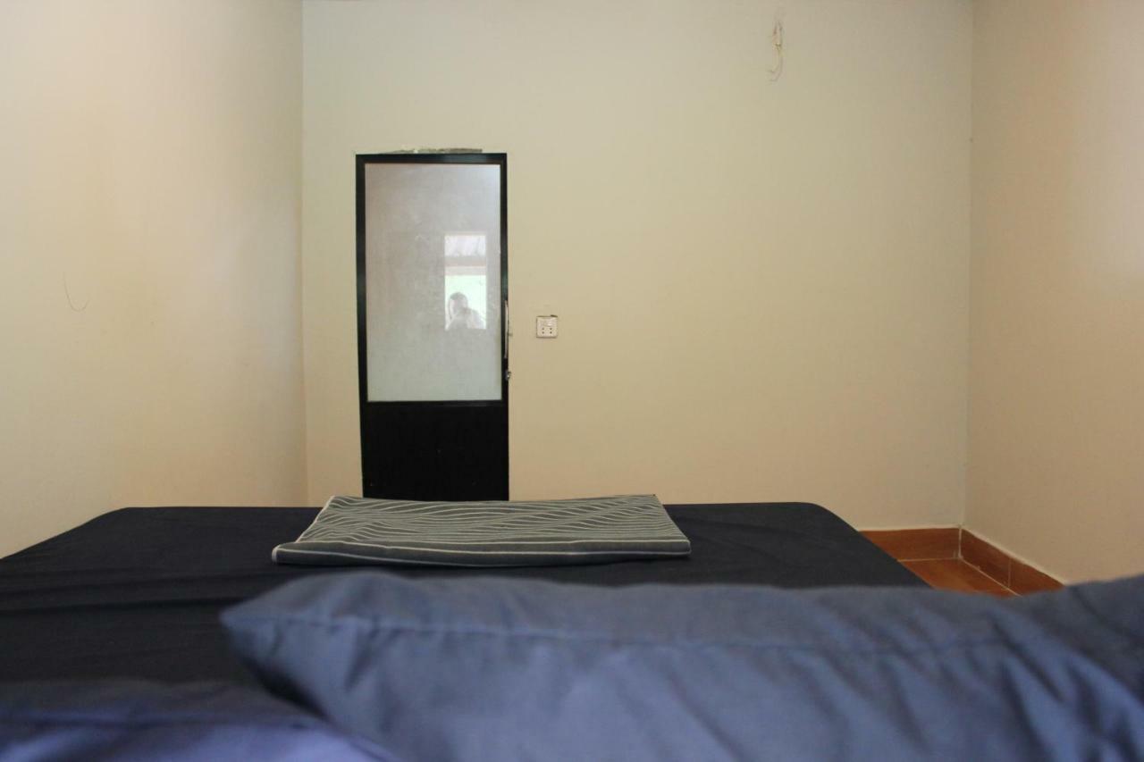 Hostel The Big Easy Koh Rong Samloem Koh Rong Sanloem Exterior foto